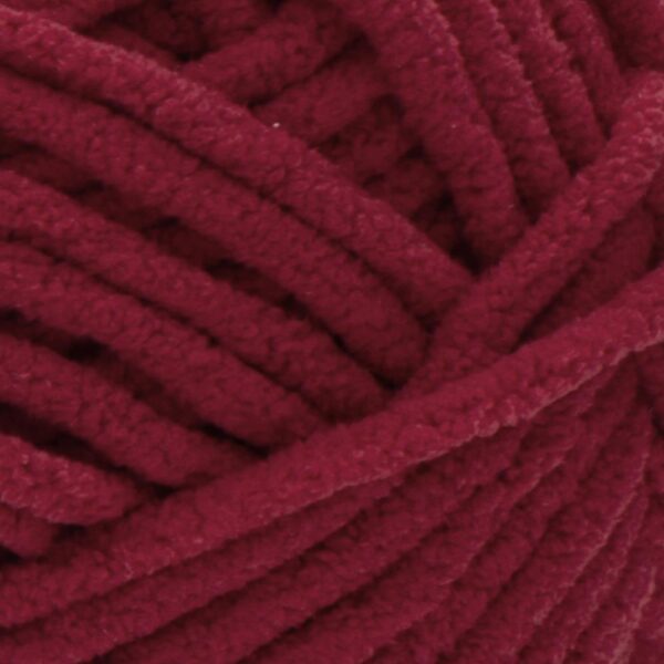 Crimson bernat blanket yarn