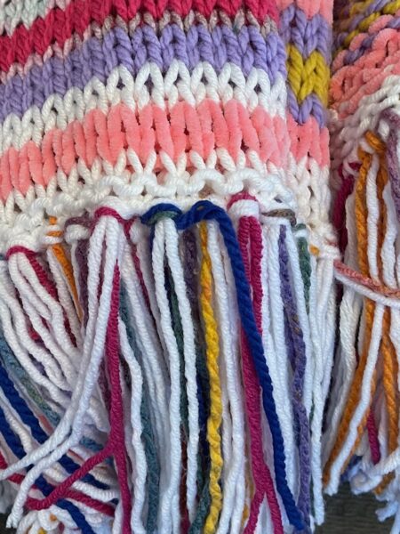 Coloured knit blanket 2