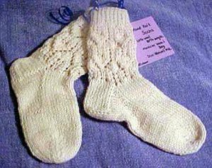 Chevron lace socks knitting pattern