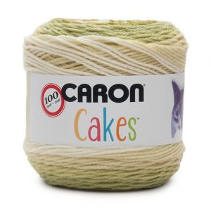Pistachio-caron cakes