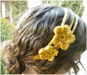 Crochet girls headband with flowers