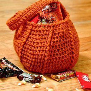 Crochet pumpkin trick or treat bag
