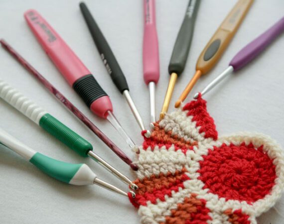types of crochet hooks